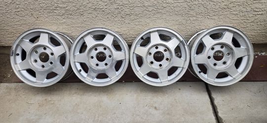 GMC Yukon Wheels