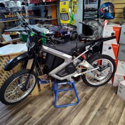 Electric Dirt Bike Brand New Rwarr Mantis E Moto