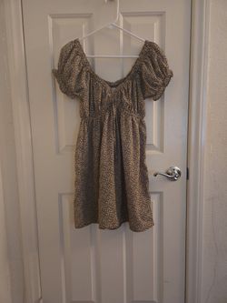 Tillys Sky & Sparrow Flower Summer Dress. Size Women's Small. 