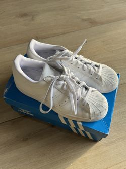 Adidas Sneakers