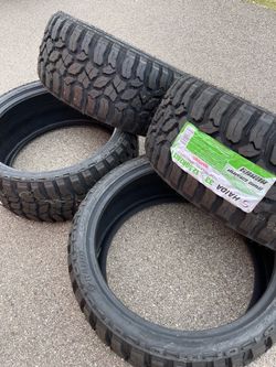 33x12.50R24”S NEW TIRES   PRICE NEGOCIABLE   YANTAS NUEVAS  33x12.50R24”S