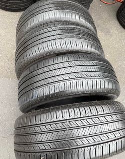 205 60 16 HANKOOK I'm selling this set of tires with 80% life left on all 4