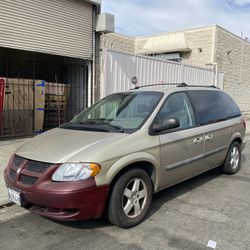 2005 Dodge Caravan
