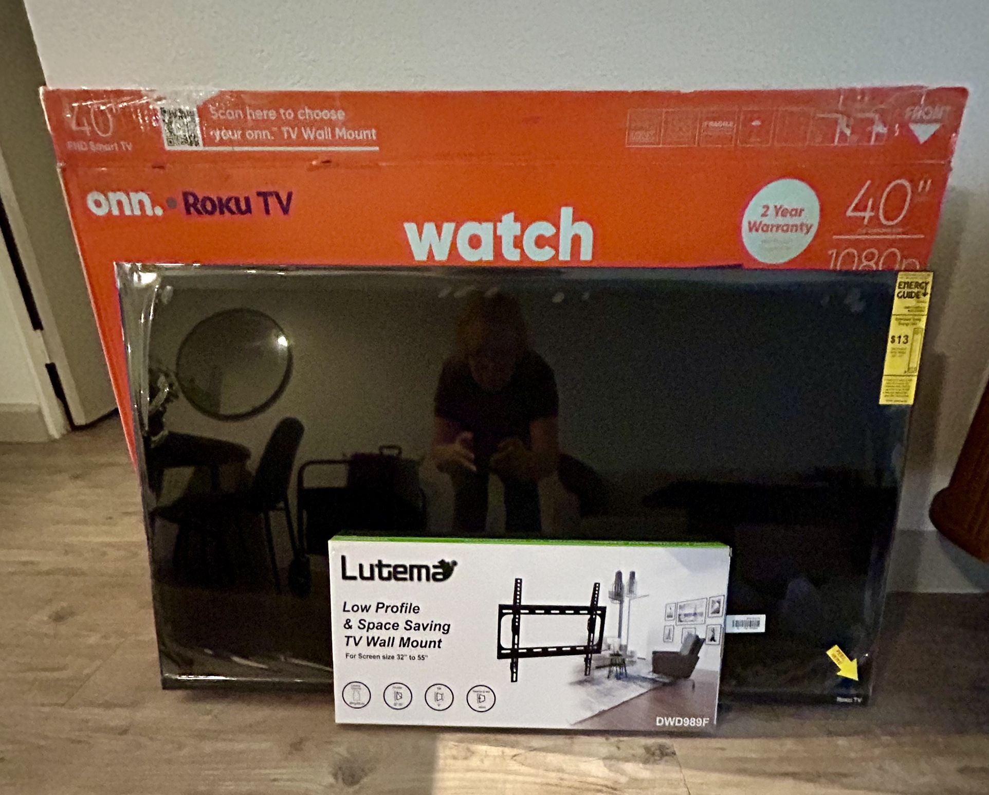 Brand New 40 Inch Led Roku Tv