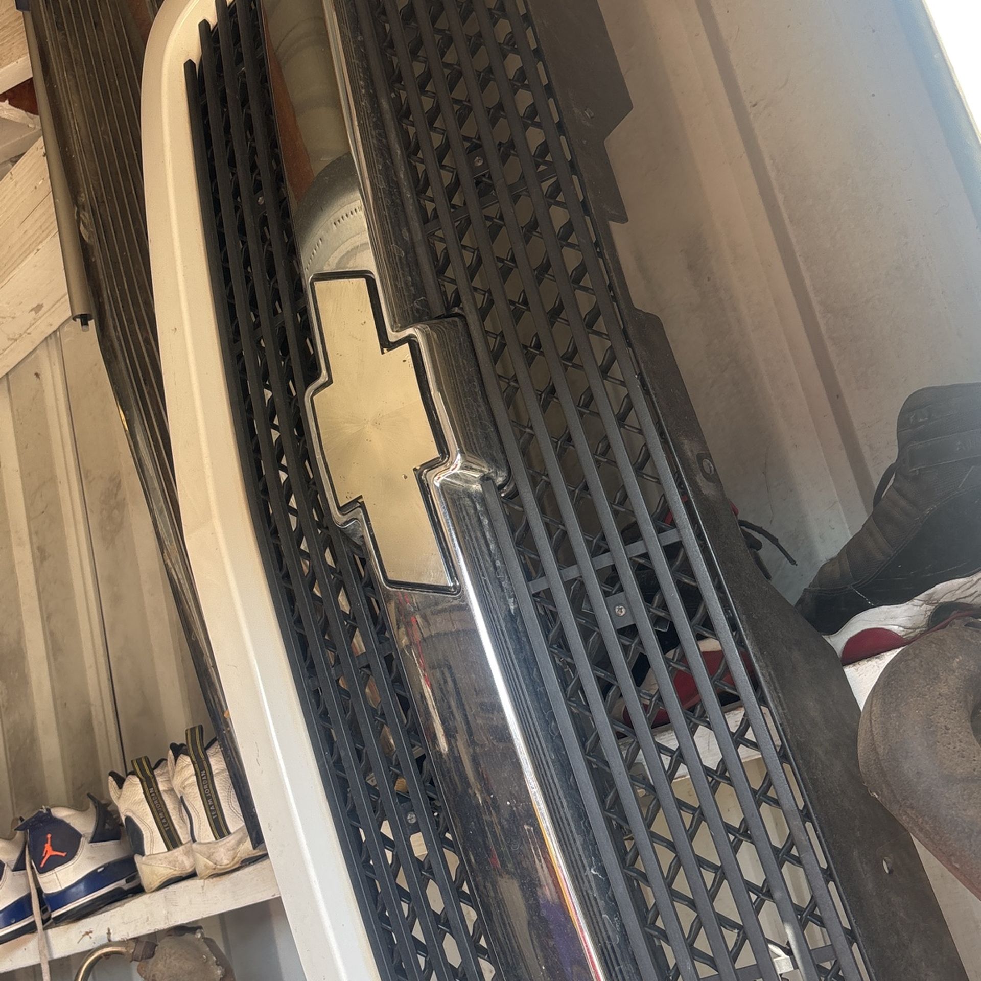 Chevy Silverado Front Grill 03 To 07