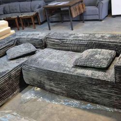 BRAND NEW Modular Sectional Sofa Comfy Fluffy L Shaped Black Couches for Living Room