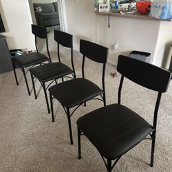 4 Dining chairs 