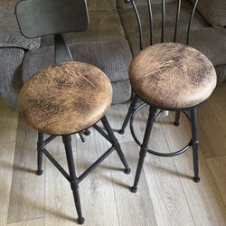 Bar Stools - Like New - Height Adjustable
