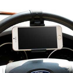 Universal Car Steering Wheel Smartphone Holder - Black, New!