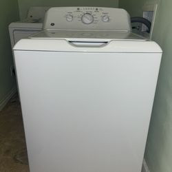 Like New Washer Dryer Set