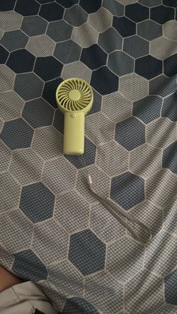 Handheld fan