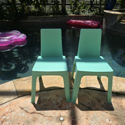 2 Stacking KIds Chairs 
