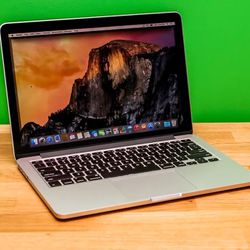Apple Newer Style MacBook Pro w/13.3” w/(RETINA) 👁️ Display, Excellent For Video Editing, Photo Editing or Music Related)