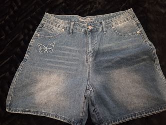 Size XL shorts