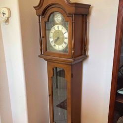 Ridgeway Grandmother Clock