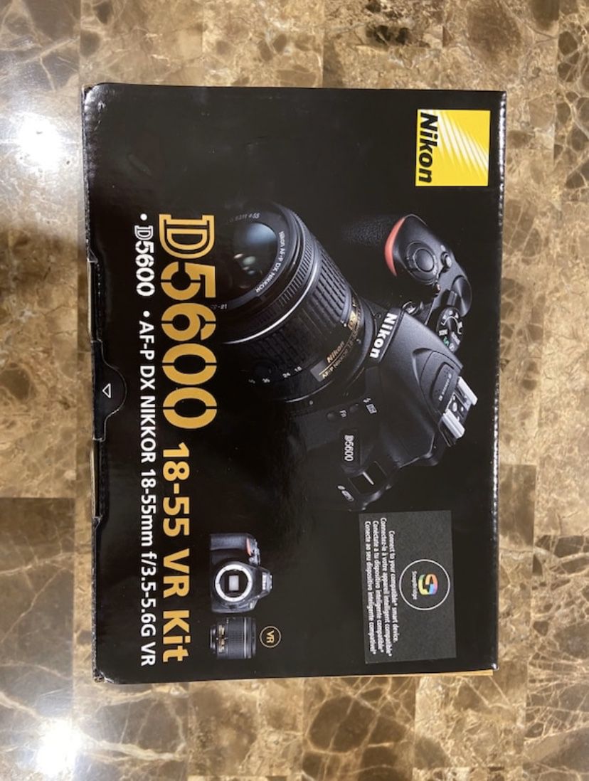 Nikon D5600 Digital SLR Camera 18-55mm - Black