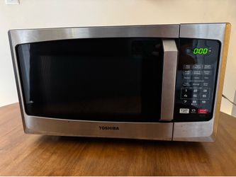 Toshiba Stainless Steel & Black Microwave 0.9 cu. ft. capacity