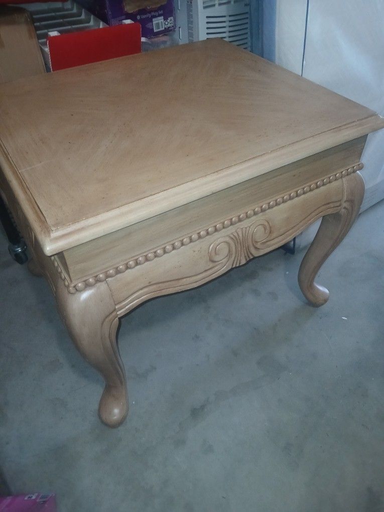 2 End Tables New
