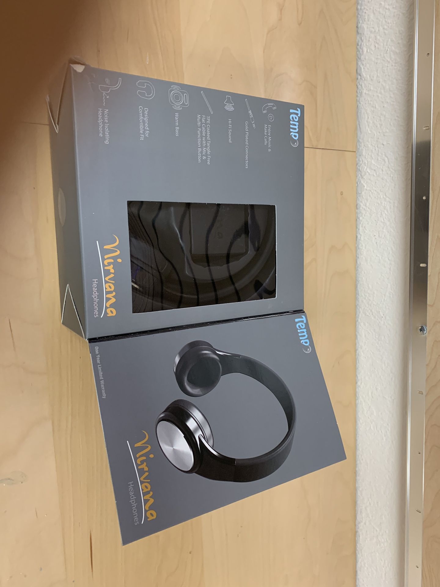 Bluetooth headphones
