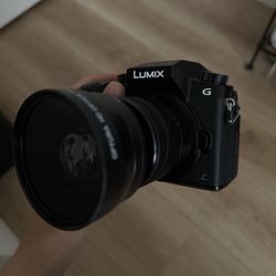 Panasonic Lumix G7 (DMC-G7) Mirrorless Micro Four-Thirds 4K Photo & Video Camera