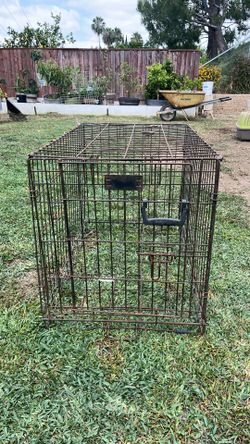 Medium dog/critter crate