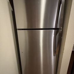GE Full Size Refrigerator for Sale