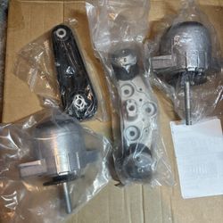 Engine Mount Motor Gearbox Bracket Support