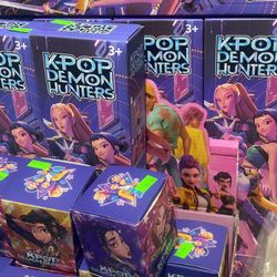 k-pop demon hunter mystery figurine 