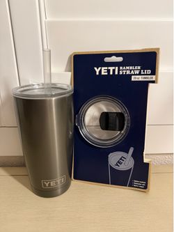 Yeti 20 oz rambler tumbler with both lid types and straw