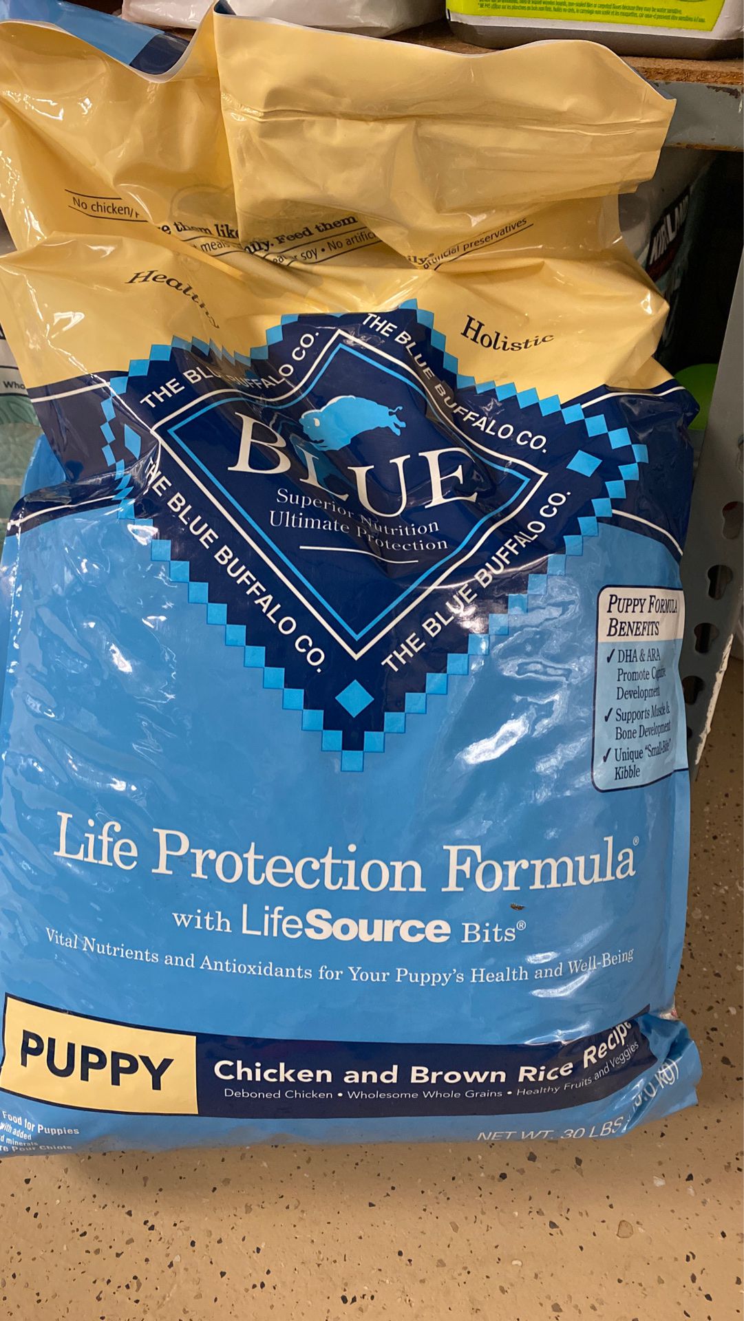 Blue Buffalo puppy chicken and brown rice 30 pound bag