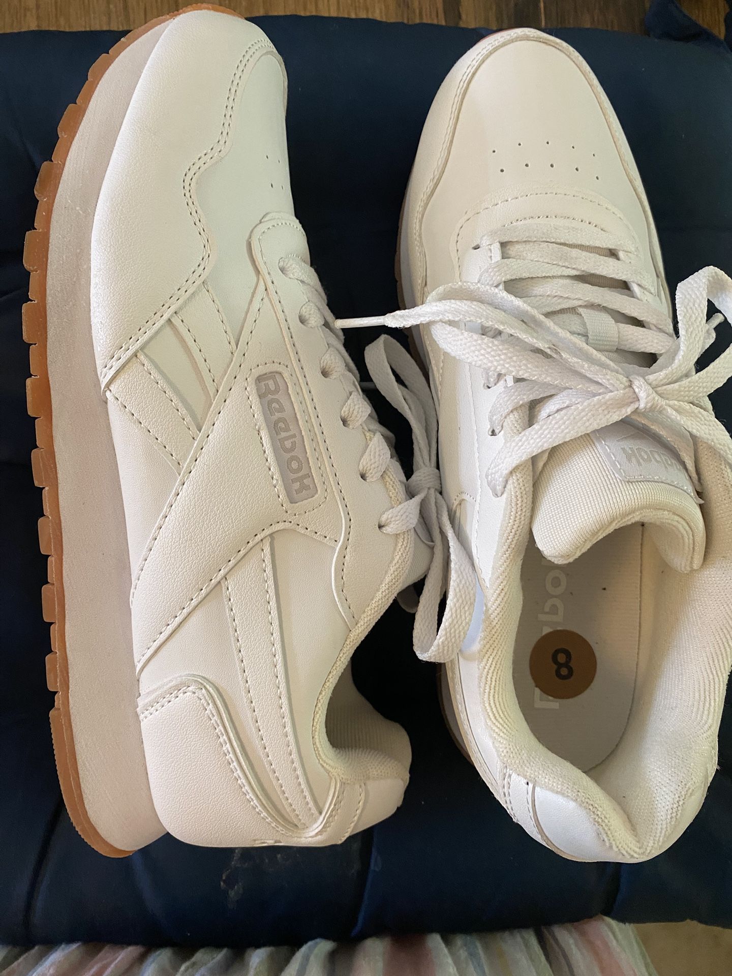 New Reebok White Size 8 Shoes