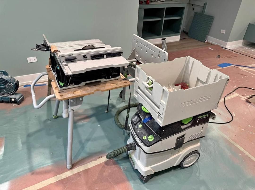 Festool CSC SYS 50 EBI with CT 36 E cyclone plus more. Table saw.
