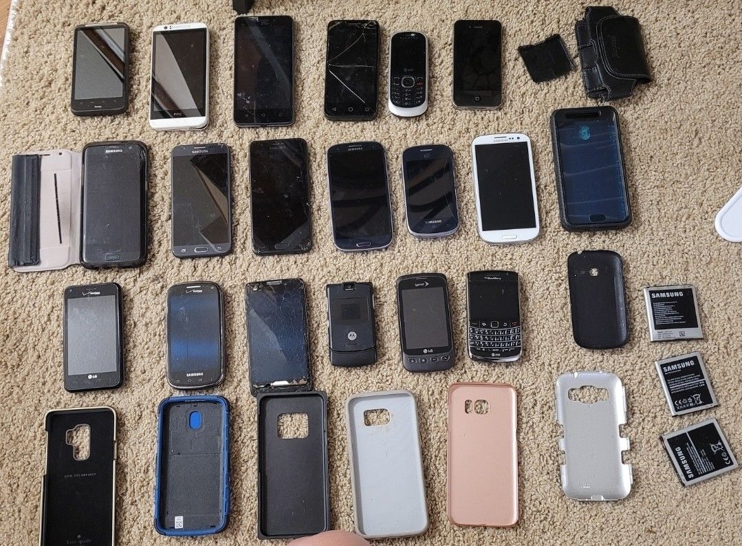 Used Cell Phone Lot