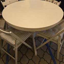 Round White Table - Expandable Oblong