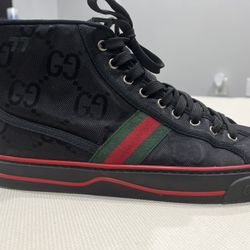 Gucci Size 10 Club