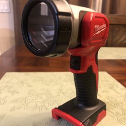 milwaukee m18 led work light 