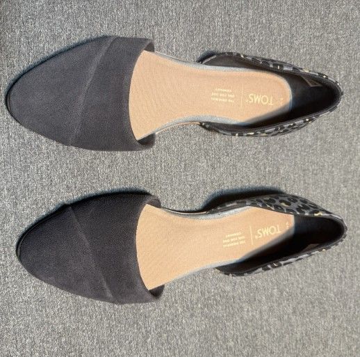 TOMS size 8 Flats Woman