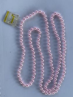 Pink vintage plastic beaded necklace 25 inches