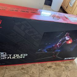 ASUS ROG Swift 27” 4K QD-OLED Gaming Monitor