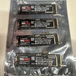 Samsung 250GB Gaming SSD : QTY 4 