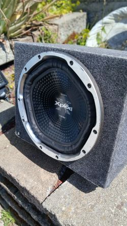 Cajon con bocina