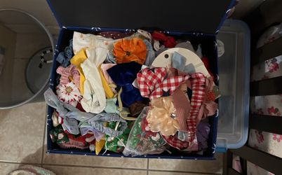 Box Full Of Assorted Bows For Baby Girl