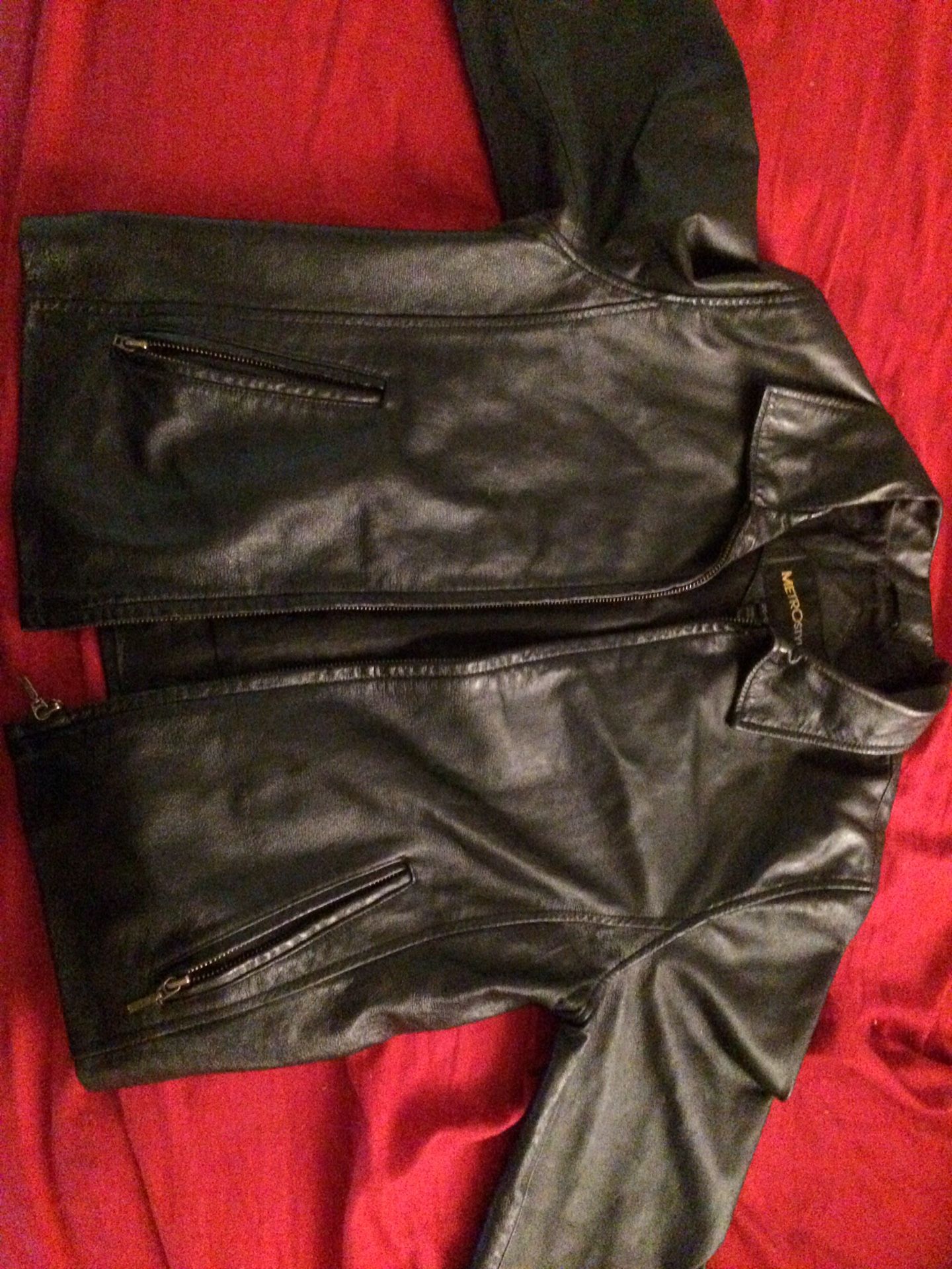 Leather waist-length motorcycle jacket