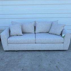 FABRIC LOVESEAT 