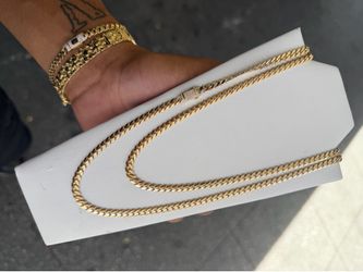 14k gold Miami Cuban chain
