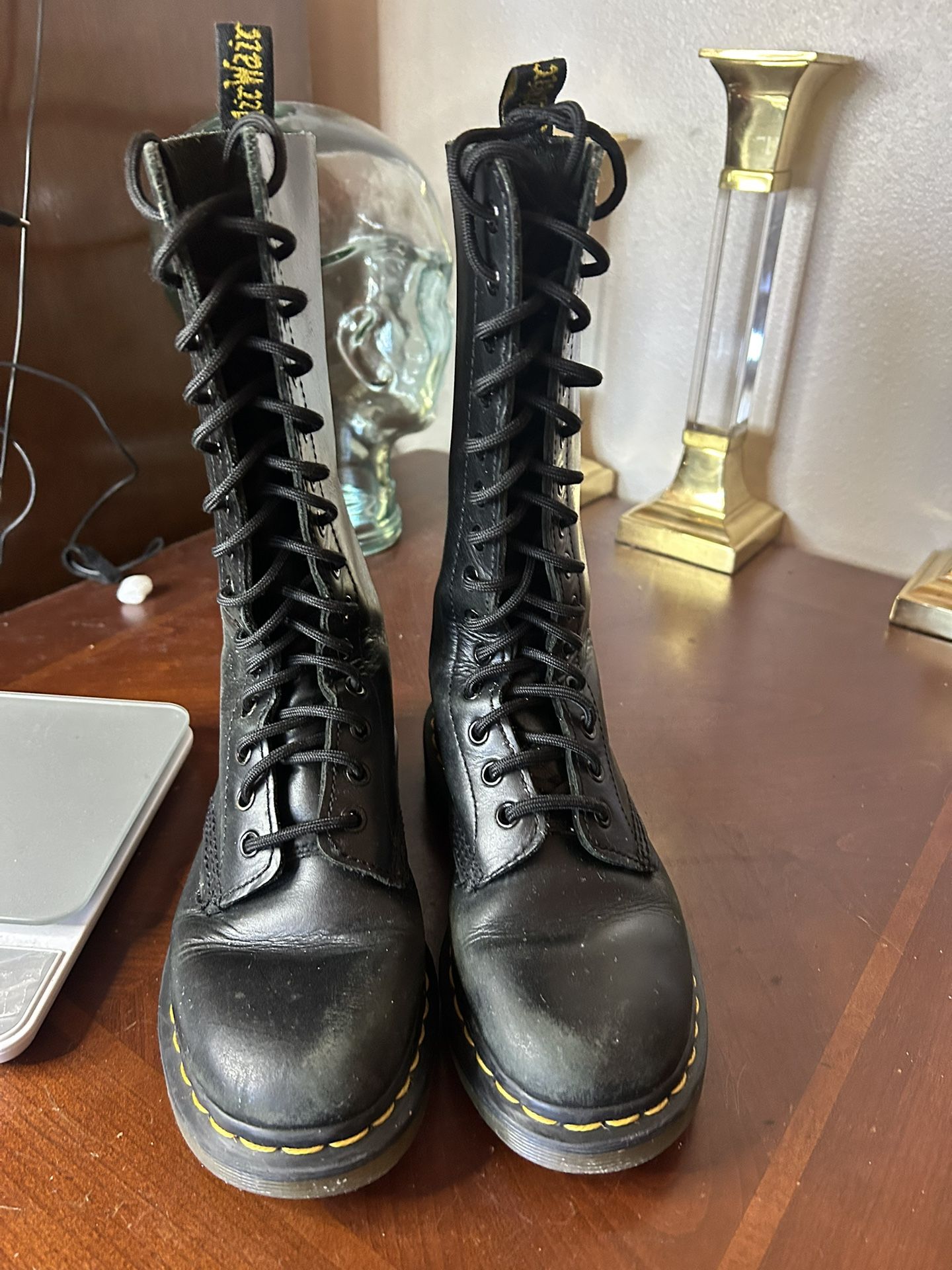 DR. MARTENS 10103 Black Air Cushion Bounce Combat 14 Eye Boots Sz 5 Men/Woman 6