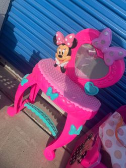 Minnie Mouse Vanity 