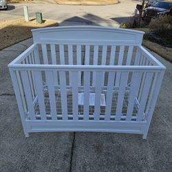 Delta 4in1 Crib