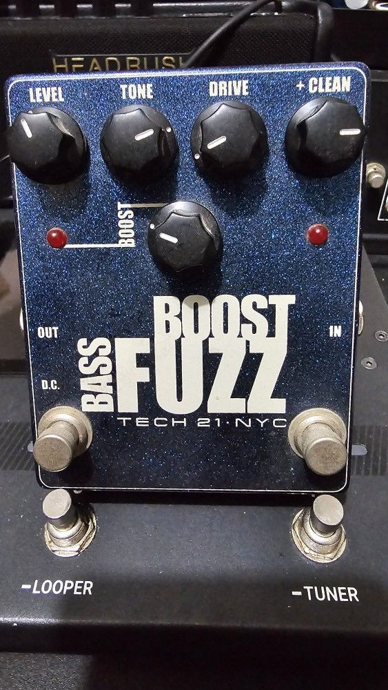 Tech 21 Bass Fuzz Boost