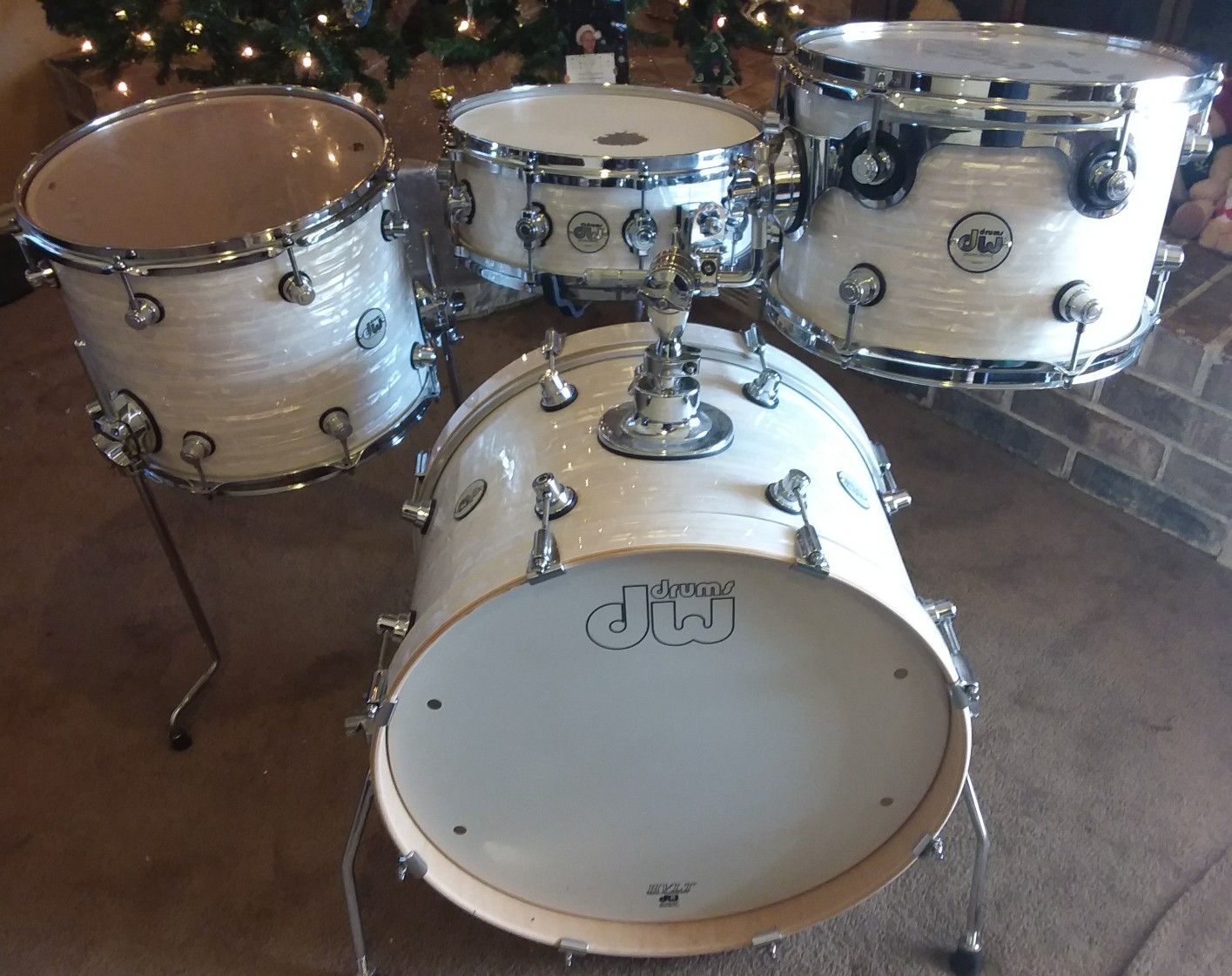 DW DESIGN SERIES FREQUENT FLYER 4PC DRUMS DRUMSET